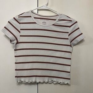 Gently used American Eagle cropped tshirt size Small